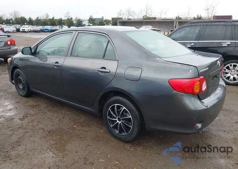 2010 Toyota Corolla Le z USA, uszkodzony, nr VIN JTDBU4EE3AJ056826